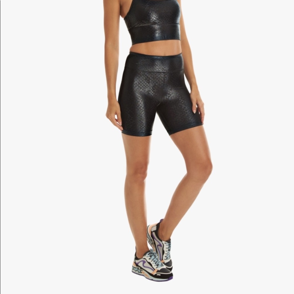 Koral black snake biker shorts